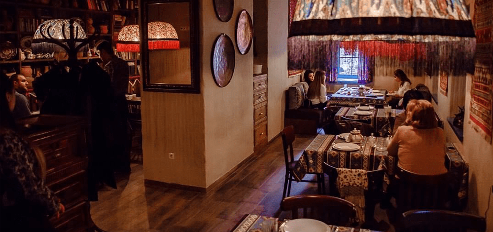 Qaynana Restaurant: Baku Food and Wine Tours